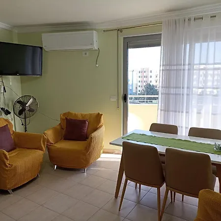 Golem Modern * Golem (Tirana)
